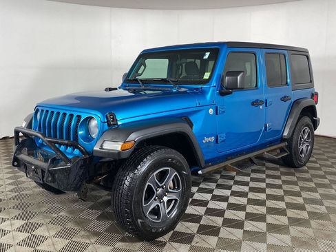 Used 2019 Jeep Wrangler Unlimited Sport S AWD/4WD image 2