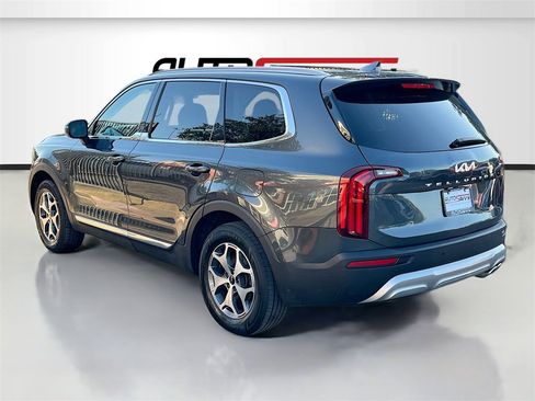 Used 2022 Kia Telluride EX image 4