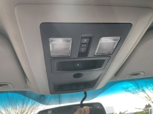 Used 2011 RAM 1500 Sport w/ Sport Premium Group image 20