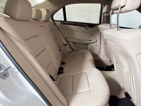 Used 2014 Mercedes-Benz E 350 Sedan image 30