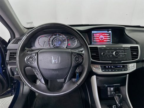 Used 2015 Honda Accord Sport image 19