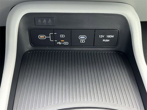 New 2026 Hyundai Kona SE image 6