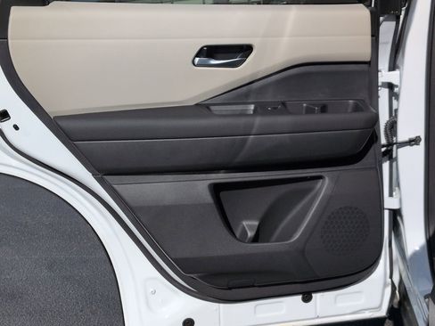 New 2026 Nissan Pathfinder SL image 27