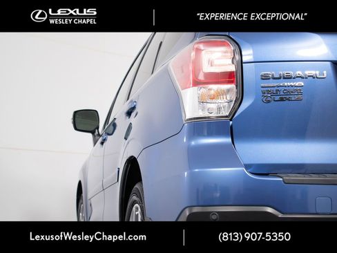 Used 2018 Subaru Forester 2.5i Touring w/ Popular Package #3B AWD/4WD image 9