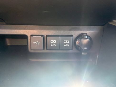 Used 2021 Toyota Highlander XSE AWD/4WD image 35
