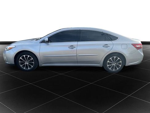 Used 2017 Toyota Avalon XLE Premium w/ Protection Package image 2