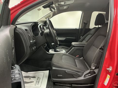 Used 2020 Chevrolet Colorado LT AWD/4WD image 8