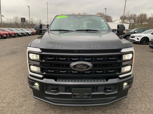 Used 2024 Ford F350 Lariat w/ Black Appearance Package image 10