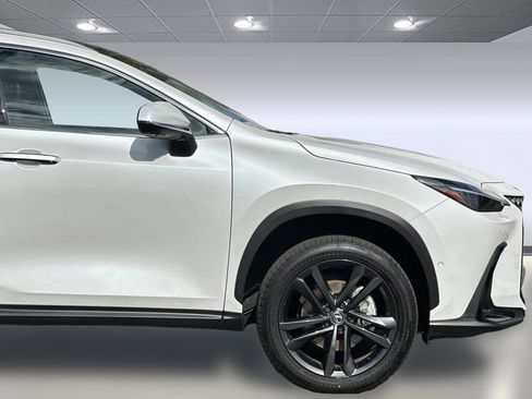 Certified 2025 Lexus NX 450h+ AWD w/ Luxury Package image 36