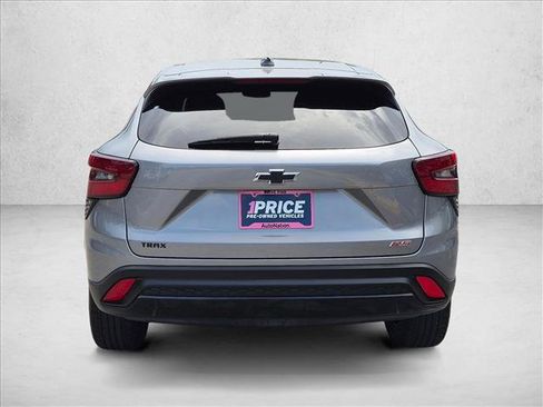 Used 2024 Chevrolet Trax RS w/ Driver Confidence Package FWD image 6
