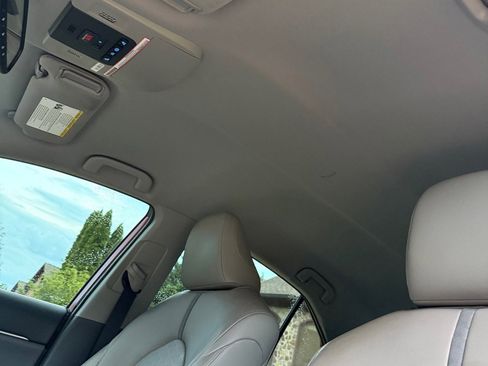 Used 2019 Toyota Camry XSE FWD image 16