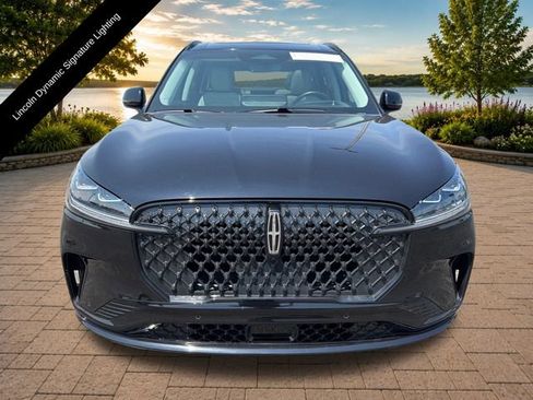 Certified 2025 Lincoln Aviator Reserve w/ Jet Appearance Package AWD/4WD image 12