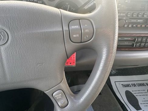 Used 2002 Buick Le Sabre Custom w/ Luxury Pkg image 22