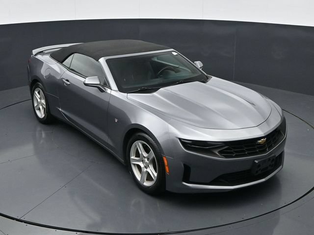 Used 2020 Chevrolet Camaro LT RWD image 30