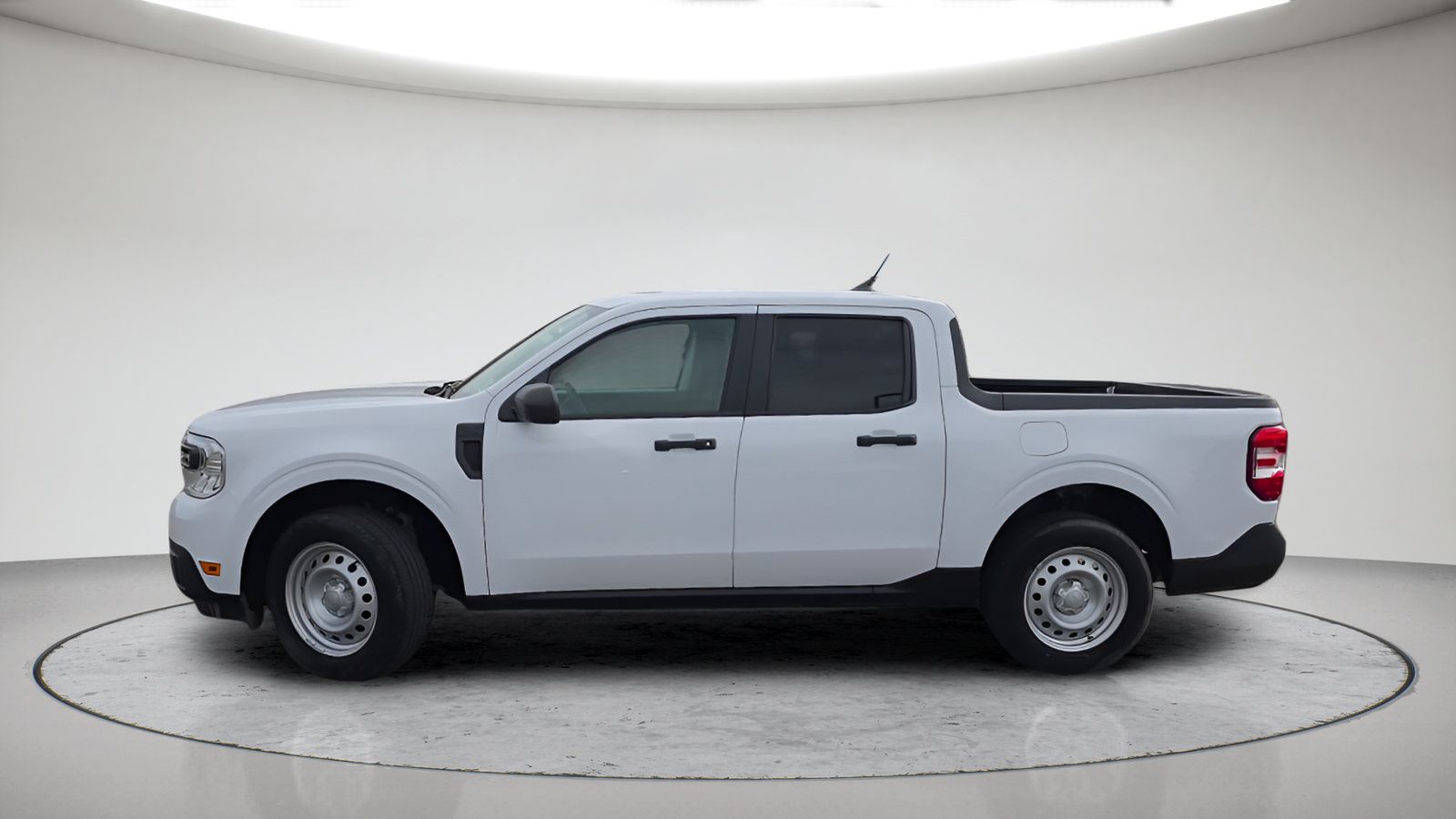 Certified 2022 Ford Maverick XL w/ Equipment Group 100A Standard AWD/4WD image 11