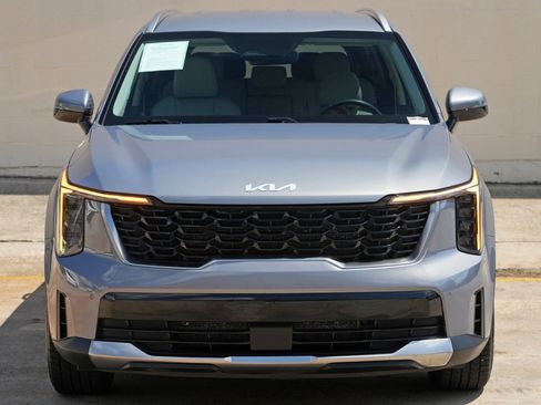 Used 2024 Kia Sorento S FWD image 48