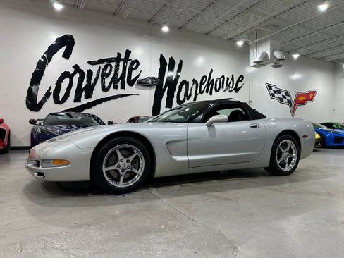Used 2002 Chevrolet Corvette Convertible w/ Preferred Equipment Group2 RWD image 22