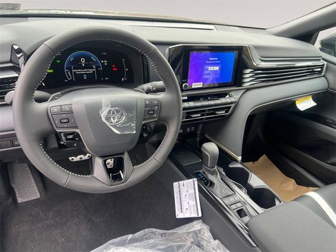 New 2026 Toyota Camry SE FWD image 10