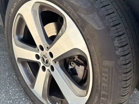 Used 2019 Mercedes-Benz GLC 300 image 13