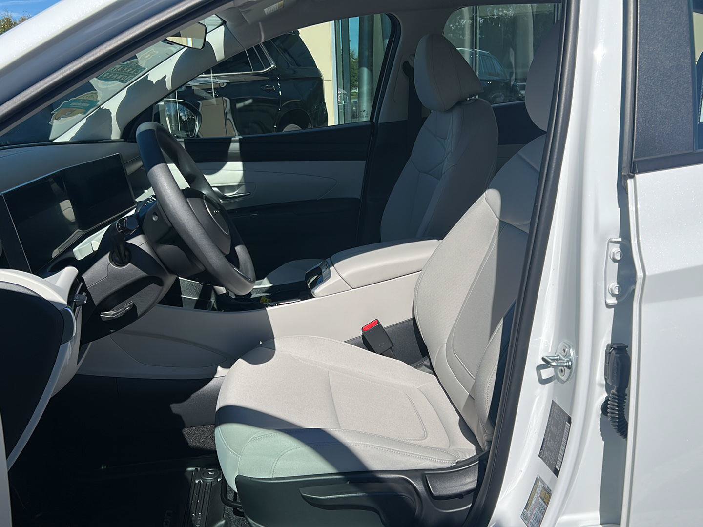 Certified 2025 Hyundai Tucson SE AWD/4WD image 14