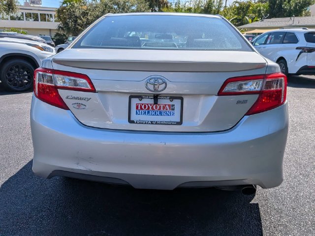 Used 2013 Toyota Camry SE FWD image 4