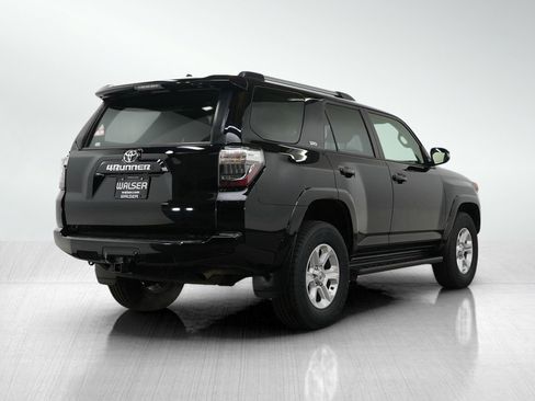 Used 2024 Toyota 4Runner SR5 Premium image 7