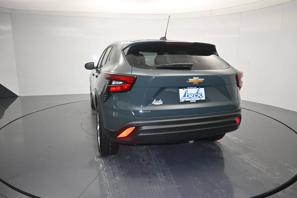 New 2026 Chevrolet Trax LS w/ LS Convenience Package FWD image 22