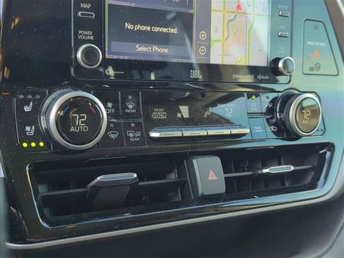 Certified 2020 Toyota Highlander Limited FWD image 19