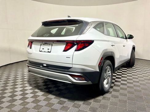 New 2026 Hyundai Tucson SE image 14