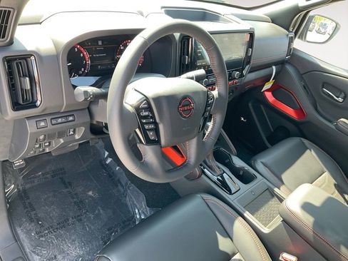 New 2025 Nissan Frontier PRO-4X w/ Pro Premium Package image 17