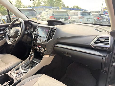 Used 2019 Subaru Forester Limited AWD/4WD image 40