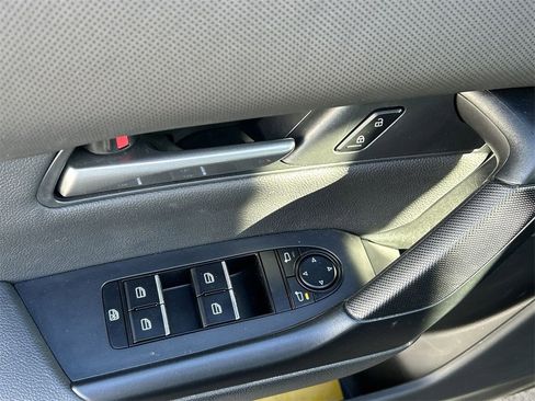 Certified 2025 MAZDA CX-50 2.5 Hybrid w/ Preferred Pkg image 16