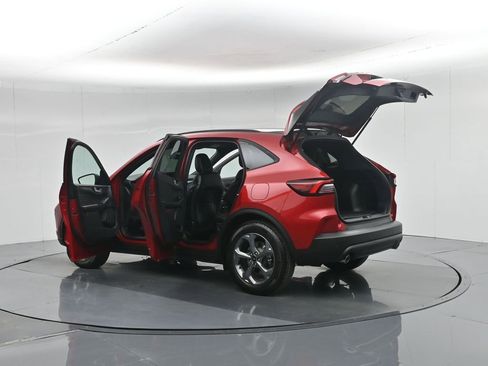 Used 2025 Ford Escape ST-Line w/ Equipment Group 301A image 37