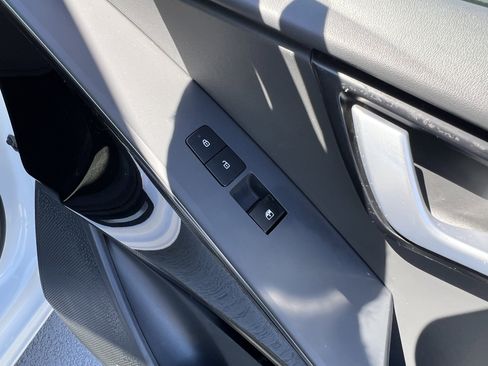 Certified 2023 Kia Niro SX Touring image 18