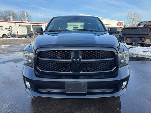 Used 2017 RAM 1500 Express w/ Black Ram 1500 Express Group image 8