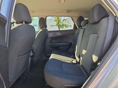 Used 2023 Kia Sportage LX AWD/4WD image 13