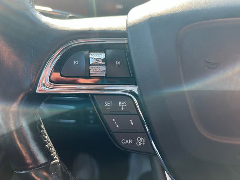 Used 2020 Lincoln Navigator Reserve w/ Luxury Package image 51