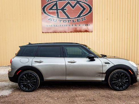 Used 2017 MINI Cooper Clubman ALL4 image 2