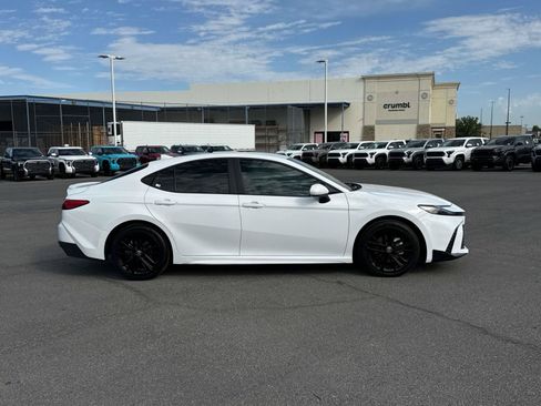 Used 2025 Toyota Camry SE w/ Multimedia Upgrade Package FWD image 3