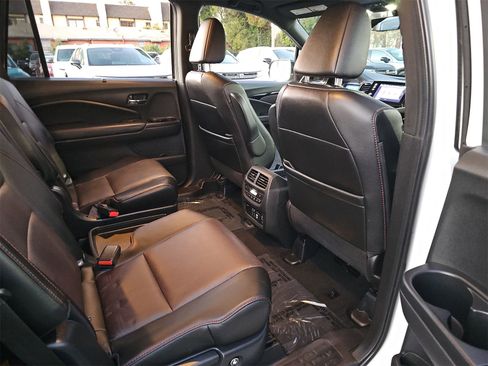 Used 2022 Honda Pilot Black Edition image 11