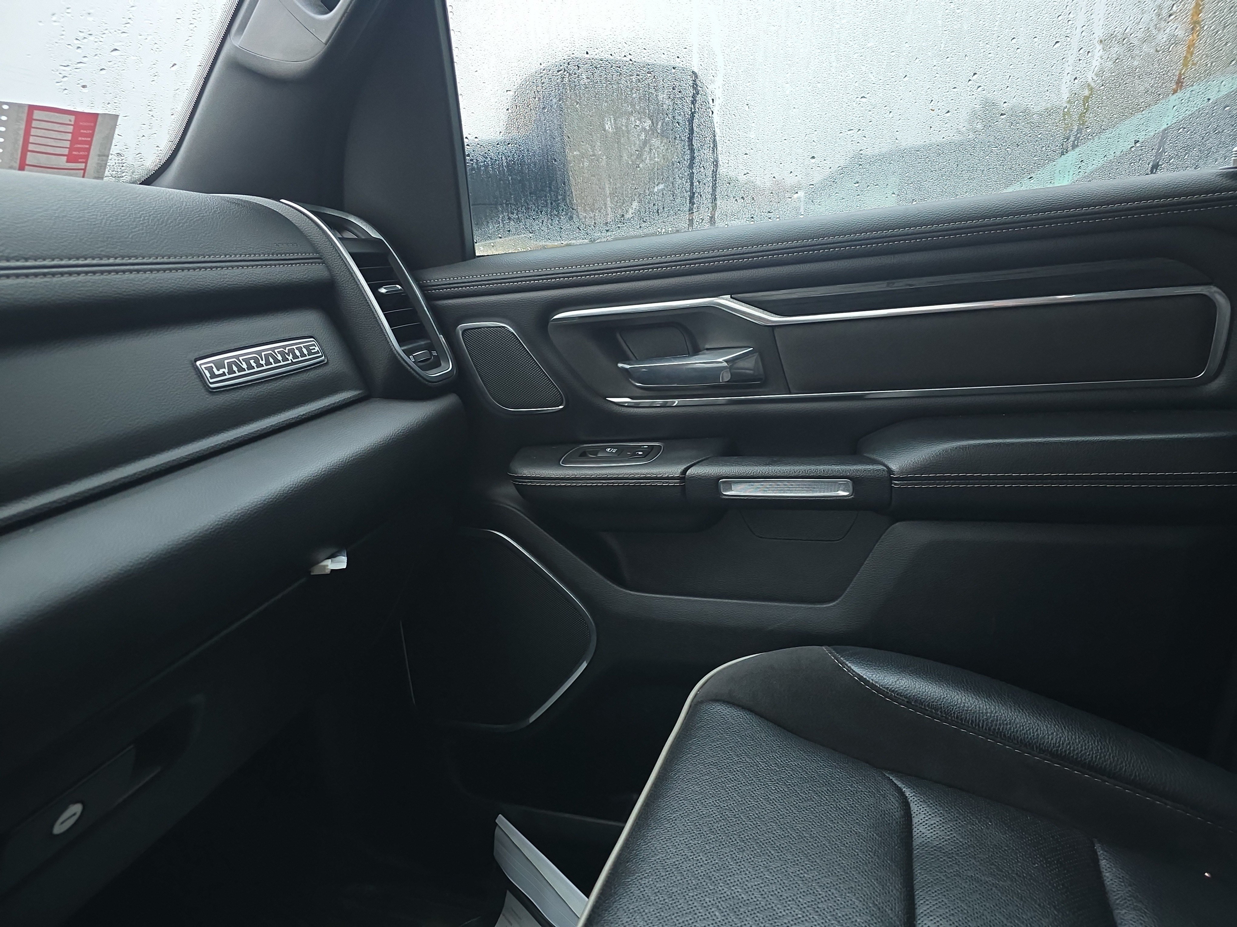Used 2023 RAM 1500 Laramie AWD/4WD image 38