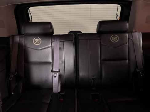 Used 2012 Cadillac Escalade Platinum AWD/4WD image 21