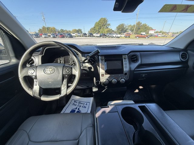 Used 2018 Toyota Tundra SR AWD/4WD image 9