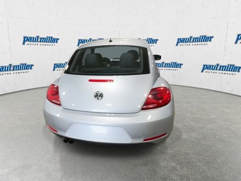 Used 2013 Volkswagen Beetle 2.5 image 10