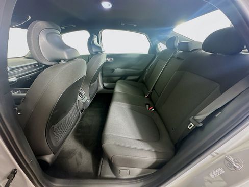 Used 2024 Hyundai Ioniq 6 SE RWD image 27