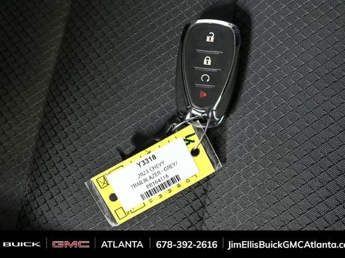 Used 2023 Chevrolet TrailBlazer RS image 23