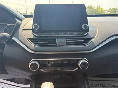 Used 2020 Nissan Altima 2.5 S FWD image 21