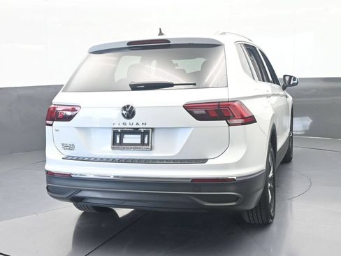 Used 2023 Volkswagen Tiguan SE FWD image 5