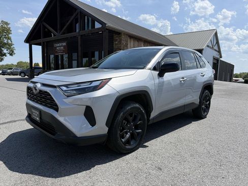 Used 2024 Toyota RAV4 LE FWD image 2