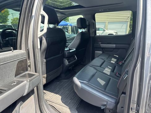 Used 2022 Ford F150 Lariat w/ Equipment Group 502A High AWD/4WD image 18